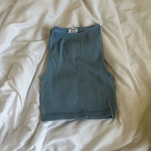 blue ribbed cropped cotton on tank top!